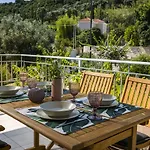 Sea Apartman Kateliósz